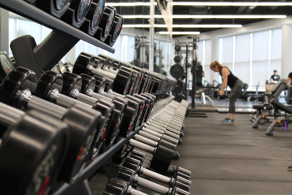 Athlete training in a modern gym — FITLINE ATHLETICS