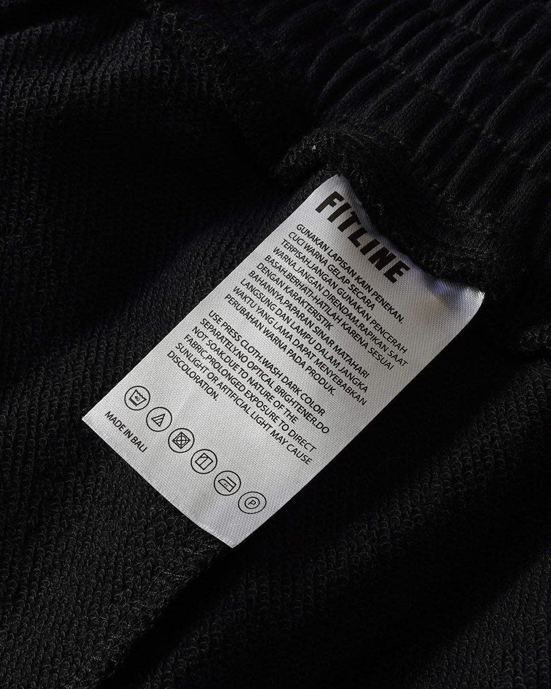 Fitline Gothic Sweatshort